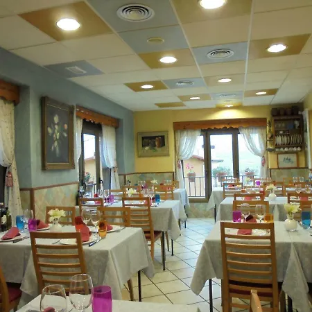 شقة Estudios Casa Lola De Talarn
